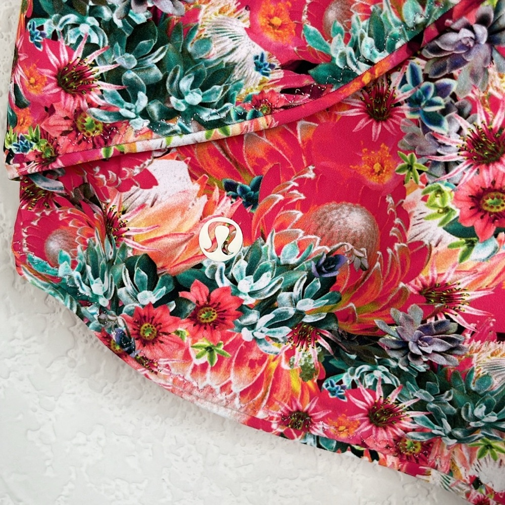 Lululemon Shanti Surf Shorts Flowabunga Floral Bleached Coral Reversible - Picture 6 of 13